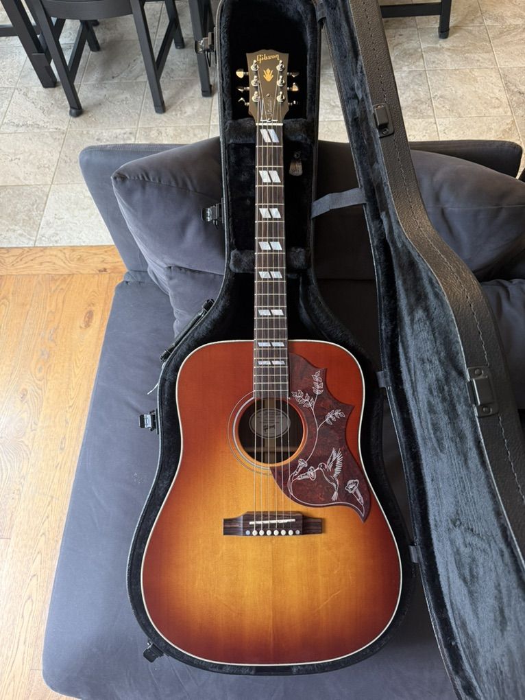 Hummingbird Studio Rosewood - Acoustic Guitar