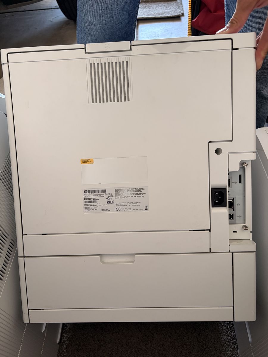 Main image 3