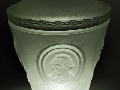 Vintage Fenton USA 1776-1976 Bicentennial Commemorative Frosted Candy Dish w/Lid