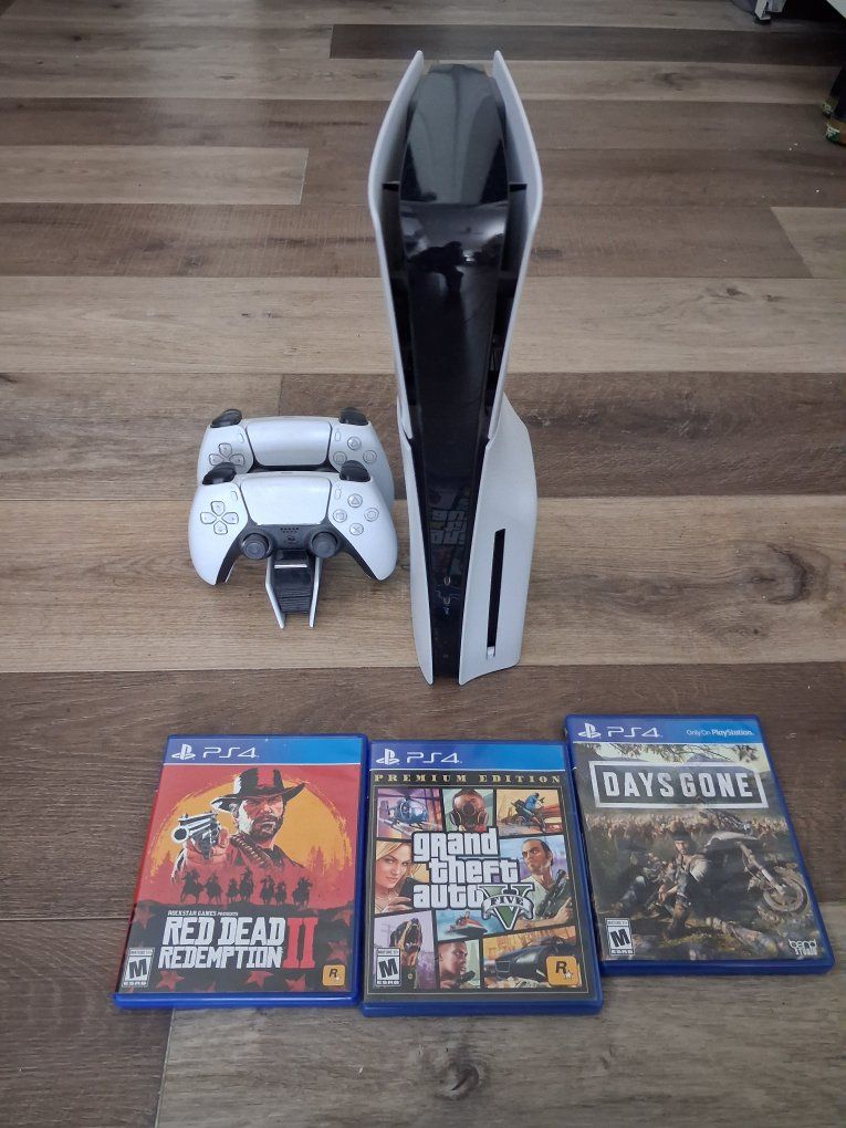 PS5 Slim Disk 2 controllers and games