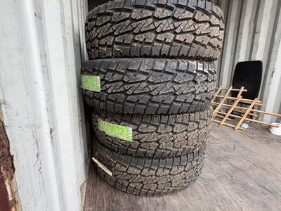 37x12.50R17 Atturo Trail Blade A/T – New – 37s