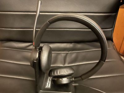 Plantronics Headset with Charging Base - Black Over-Ear Headphones P/N: 214183-504
