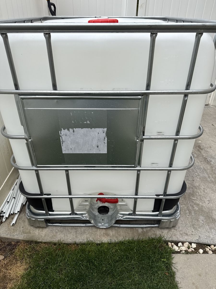 275 Gallons Water Tank