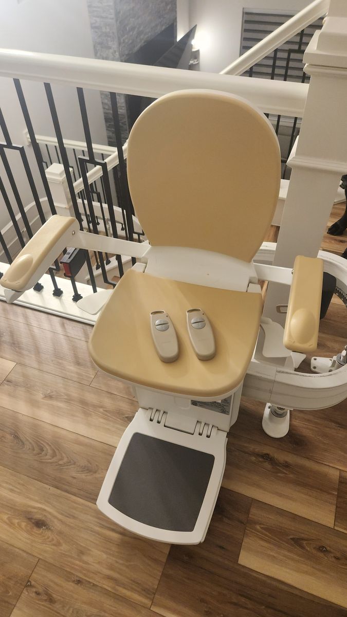 CURVE STAIR LIFT