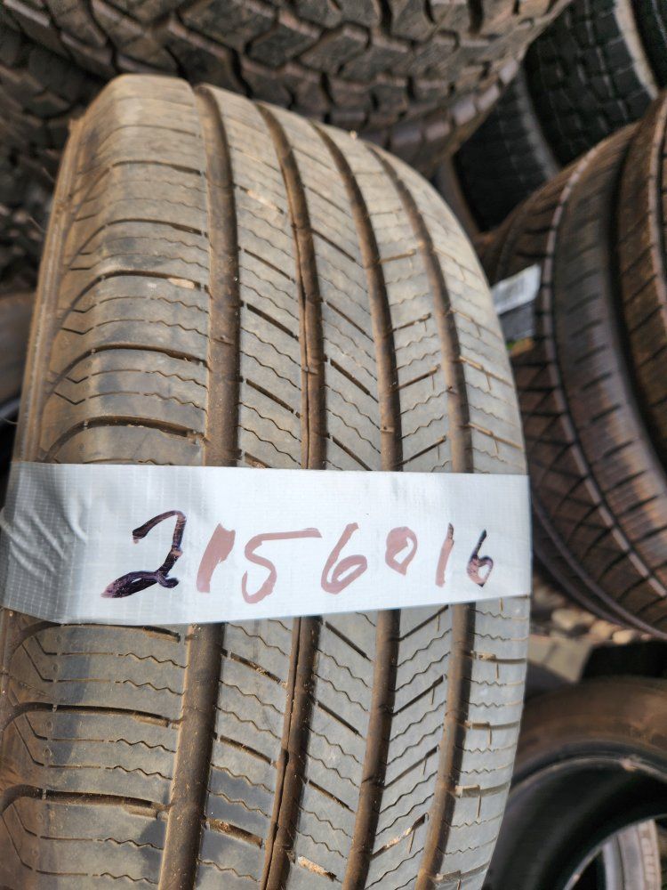 215/60r16 michelin defender 