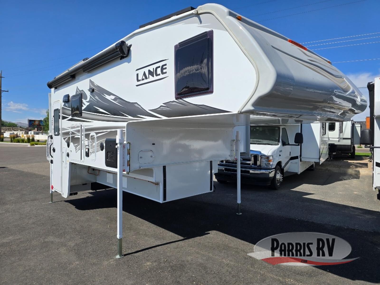 New 2026 Lance Lance Truck Campers 1172