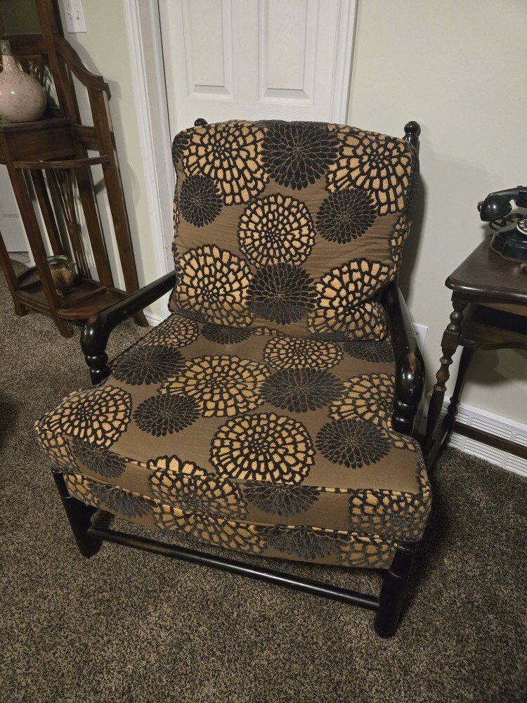 accent chair