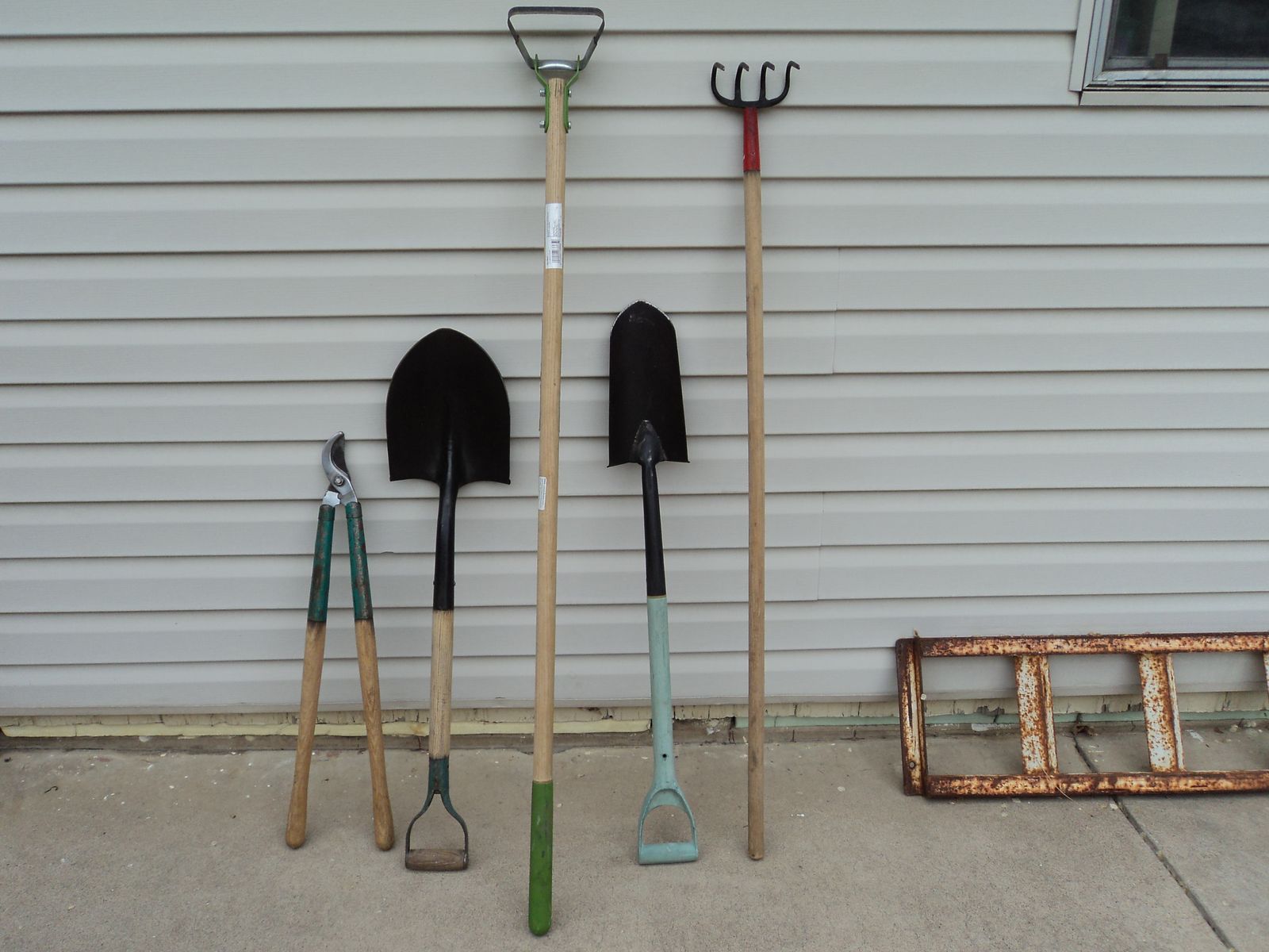 Yard Tools $5.00 Ea Or All $20.00