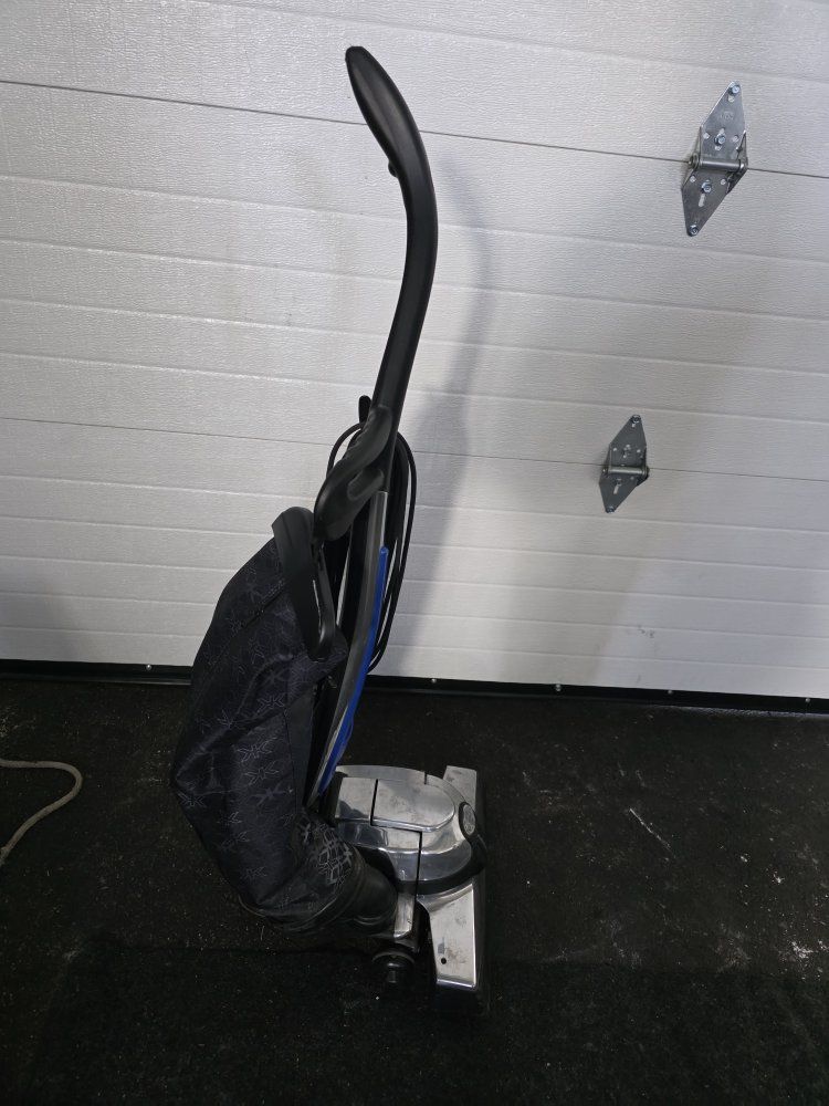 Main image 5