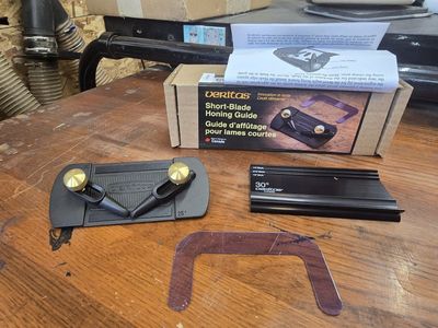 Veritas Short-Blade Honing Guide Set with Original Box and Manual