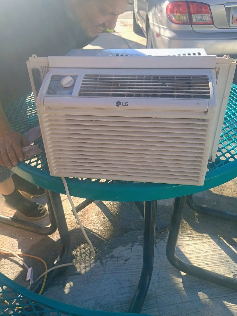 L H AIR CONDITIONER