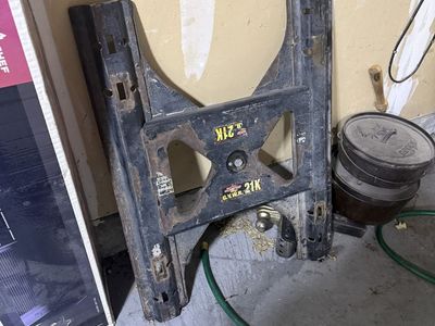 B&w turnover to 5th wheel rails and hitch