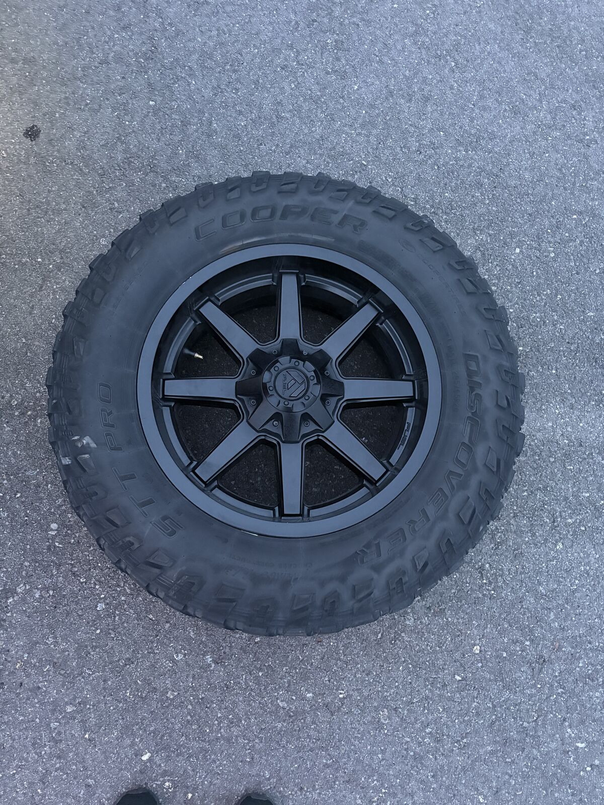Fuel Maverick 20x9  +1 offset