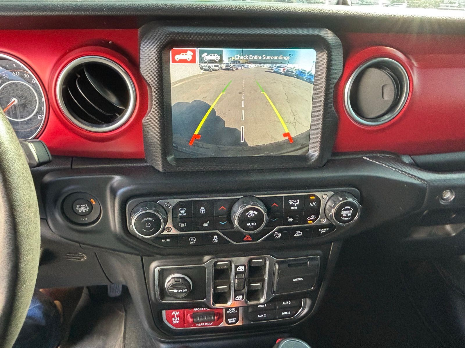 Main image 11