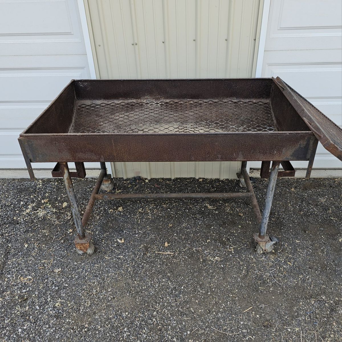 Main image 7