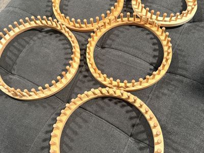 Wooden Knitting Looms - Set of 5 Round Craft Tools for Yarn and Weaving Projects