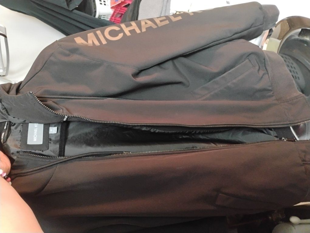 Black Michael Kors medium size men's jacket