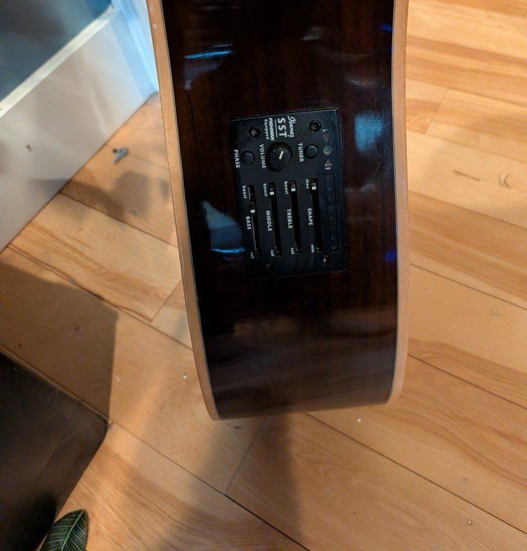 Main image 6