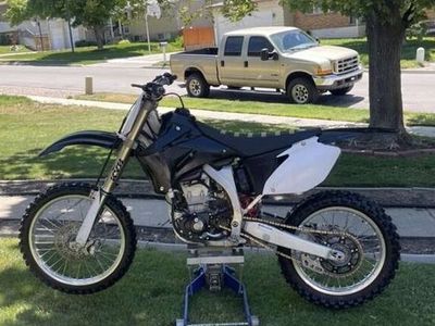2008 Yamaha YZ450F Dirt Bike - Title in Hand