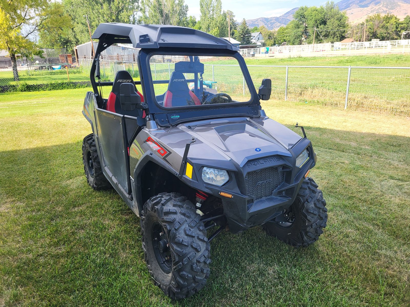 2019 Polaris RAZR 570