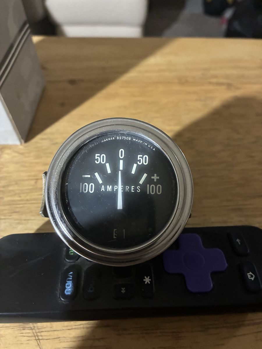 Stewart-Warner batt electric g gauge