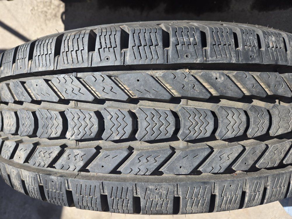 WINTERFORCE LT275/65R18 (Pair)