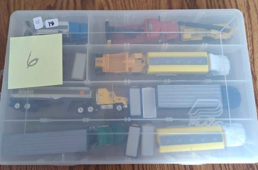 Large Collection of Hot Wheels & Matchbox Cars - Over 600 Vehicles w/ Cases & Sound Features