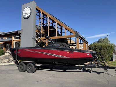 2020 Heyday Wake Boats WT-Surf