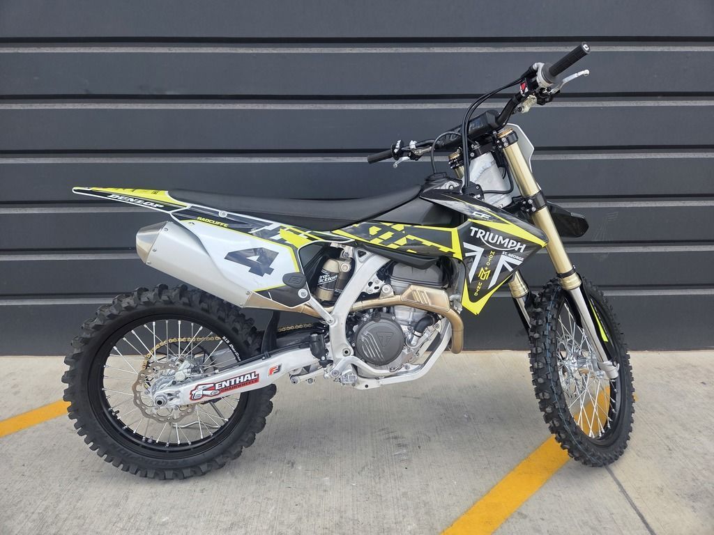 2026 Triumph TF 250-X Jet Black/Pure White