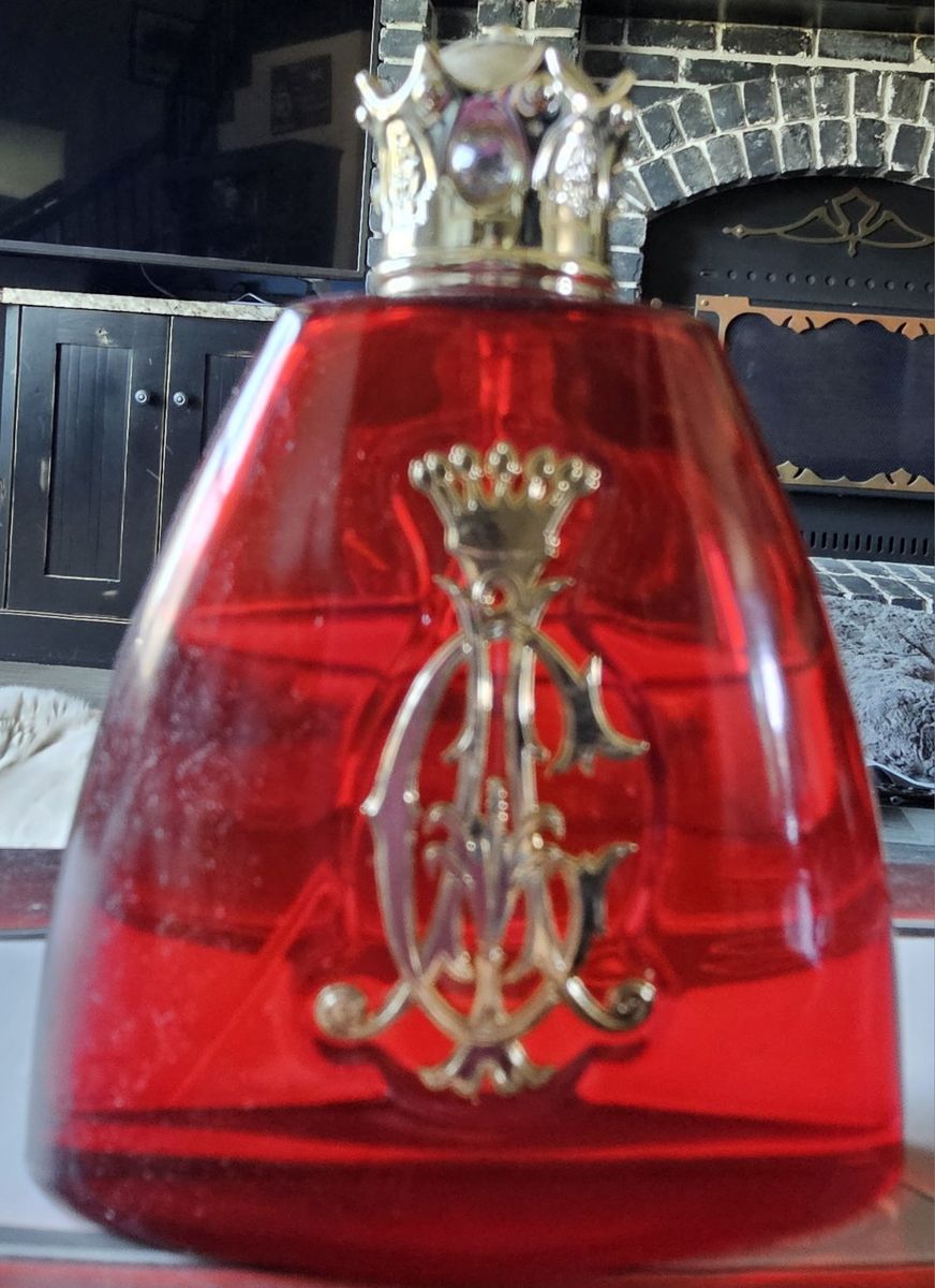 Main image 6
