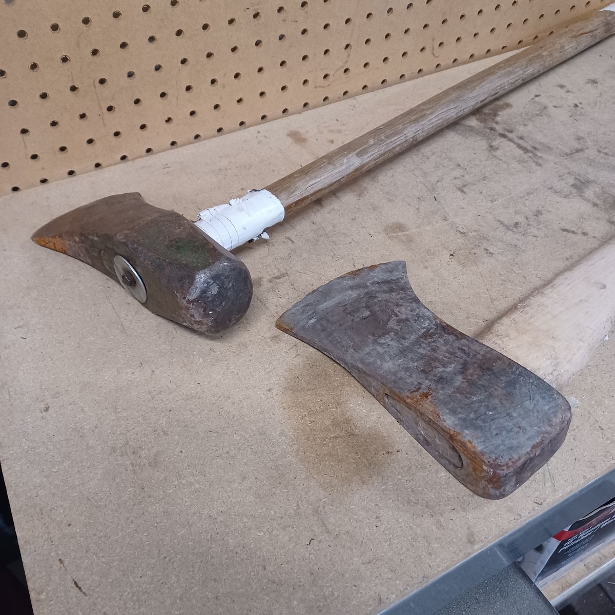 Main image 4
