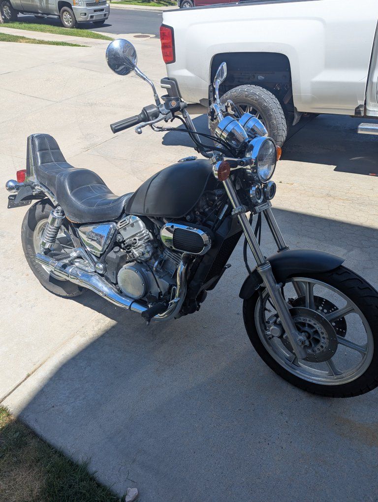 Kawasaki Vulcan 750cc Motorcycle - Black