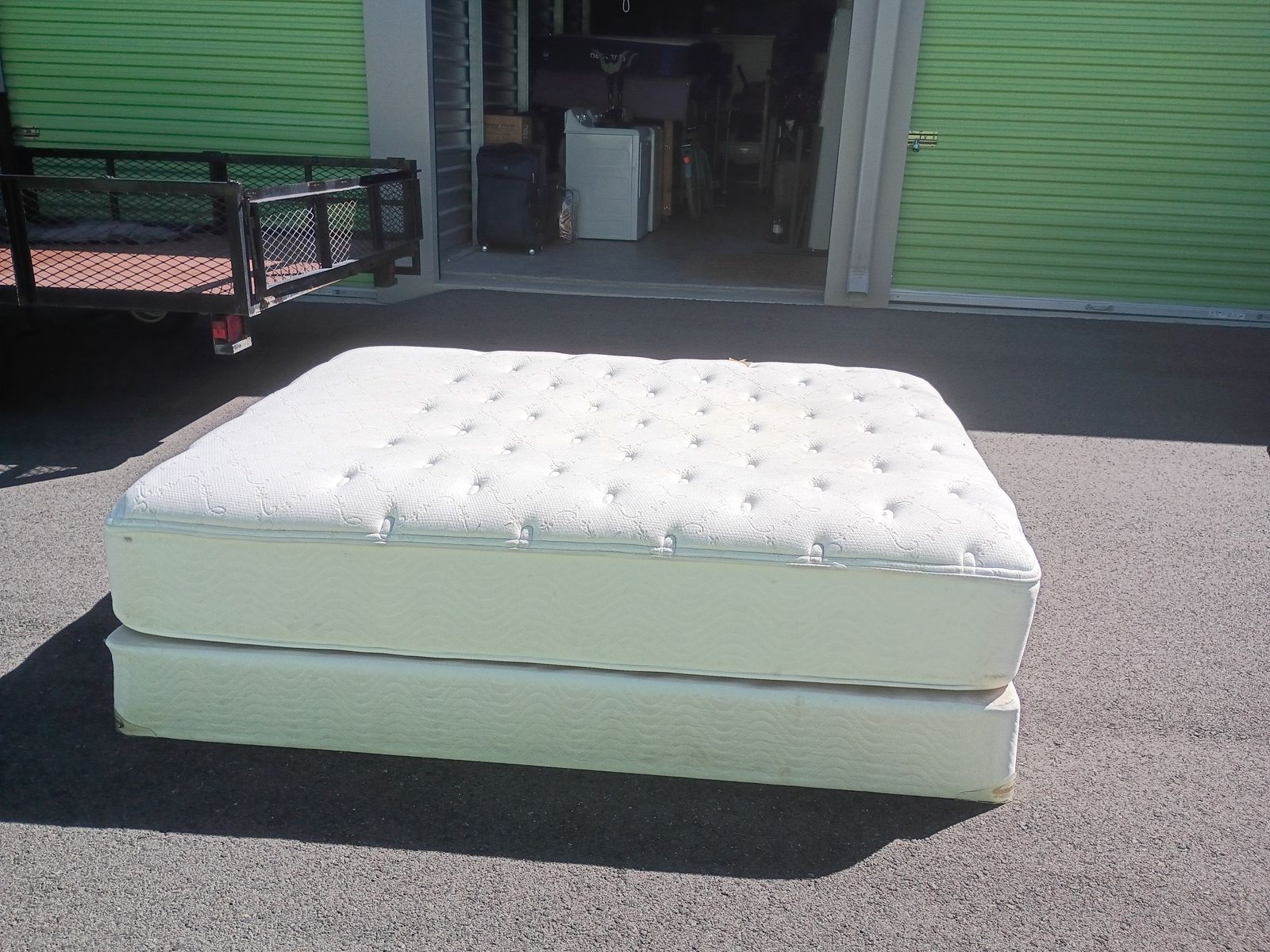 Queen mattress