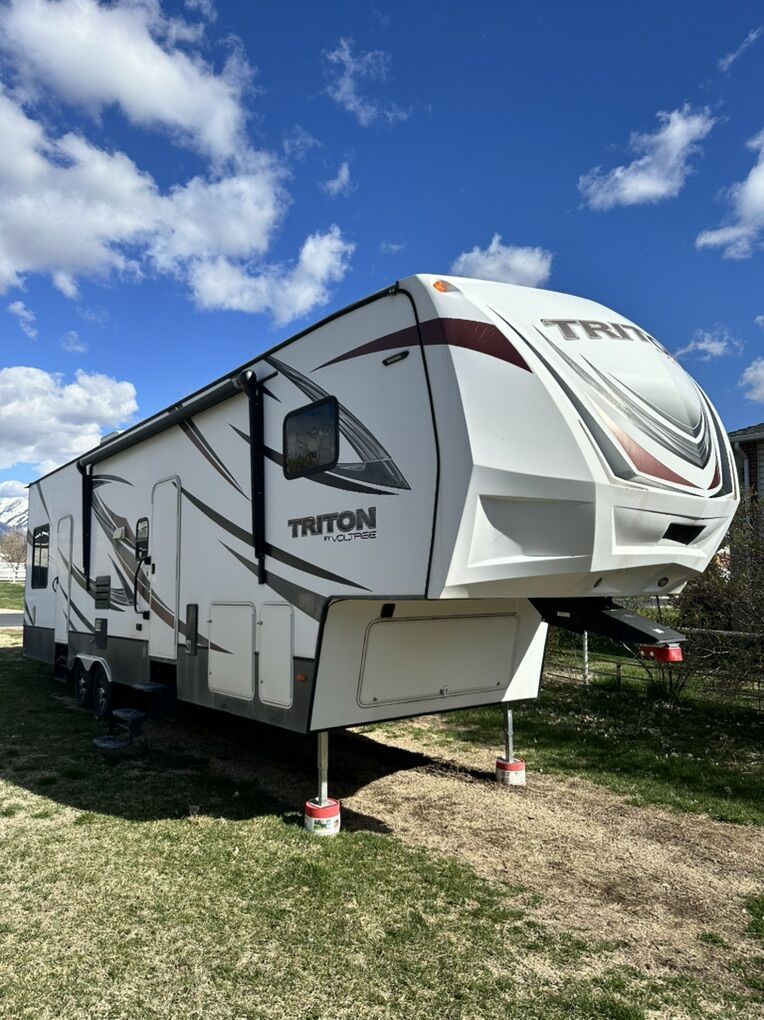 2016 Voltage Triton Trailer