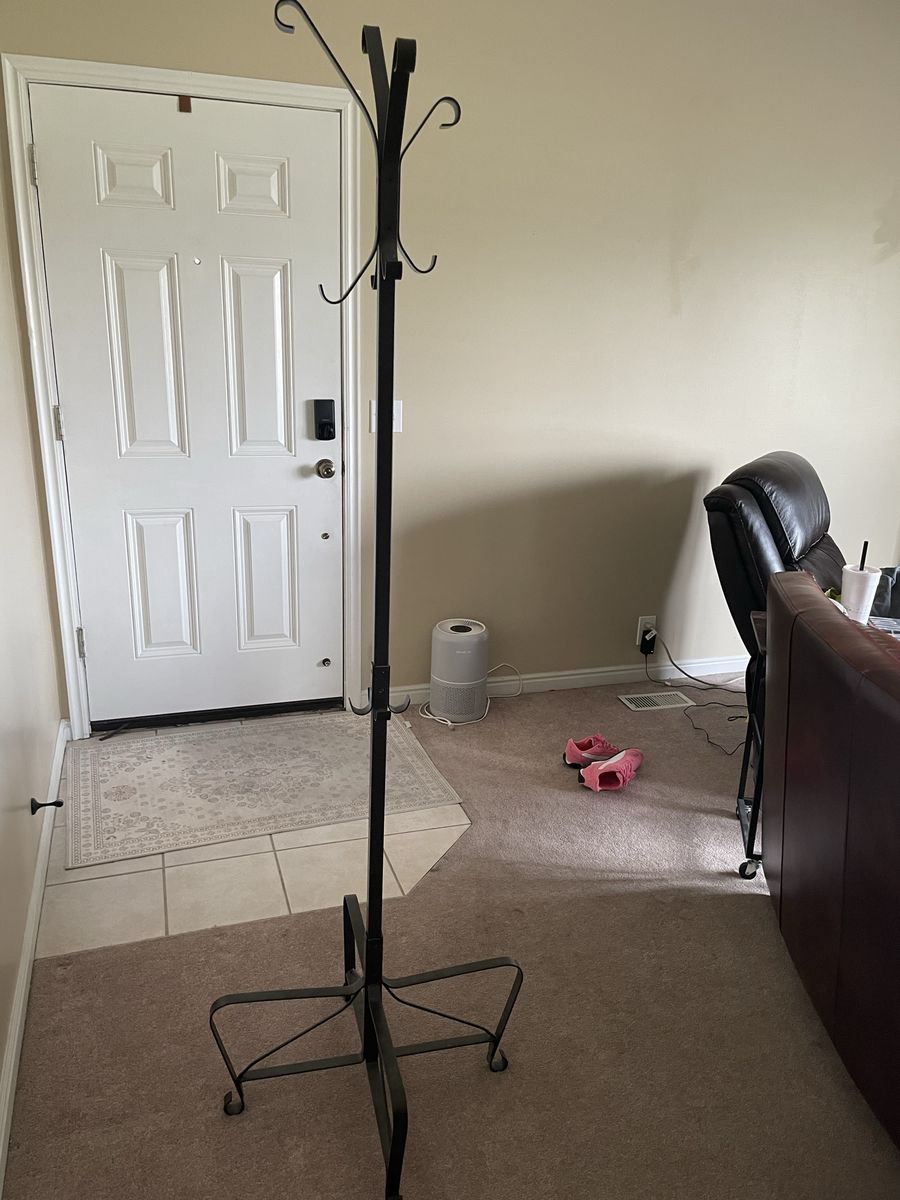 Black Metal Hall Tree Coat Rack with 8 Hooks - Standalone Entryway Organizer