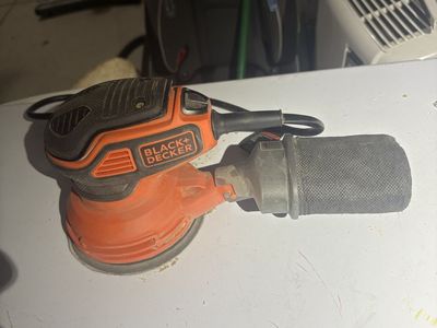 Orbital palm sander