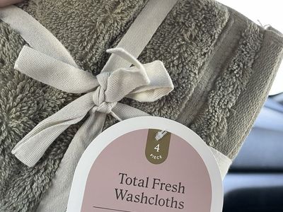 New sage green 4 pack of total fresh washcloths