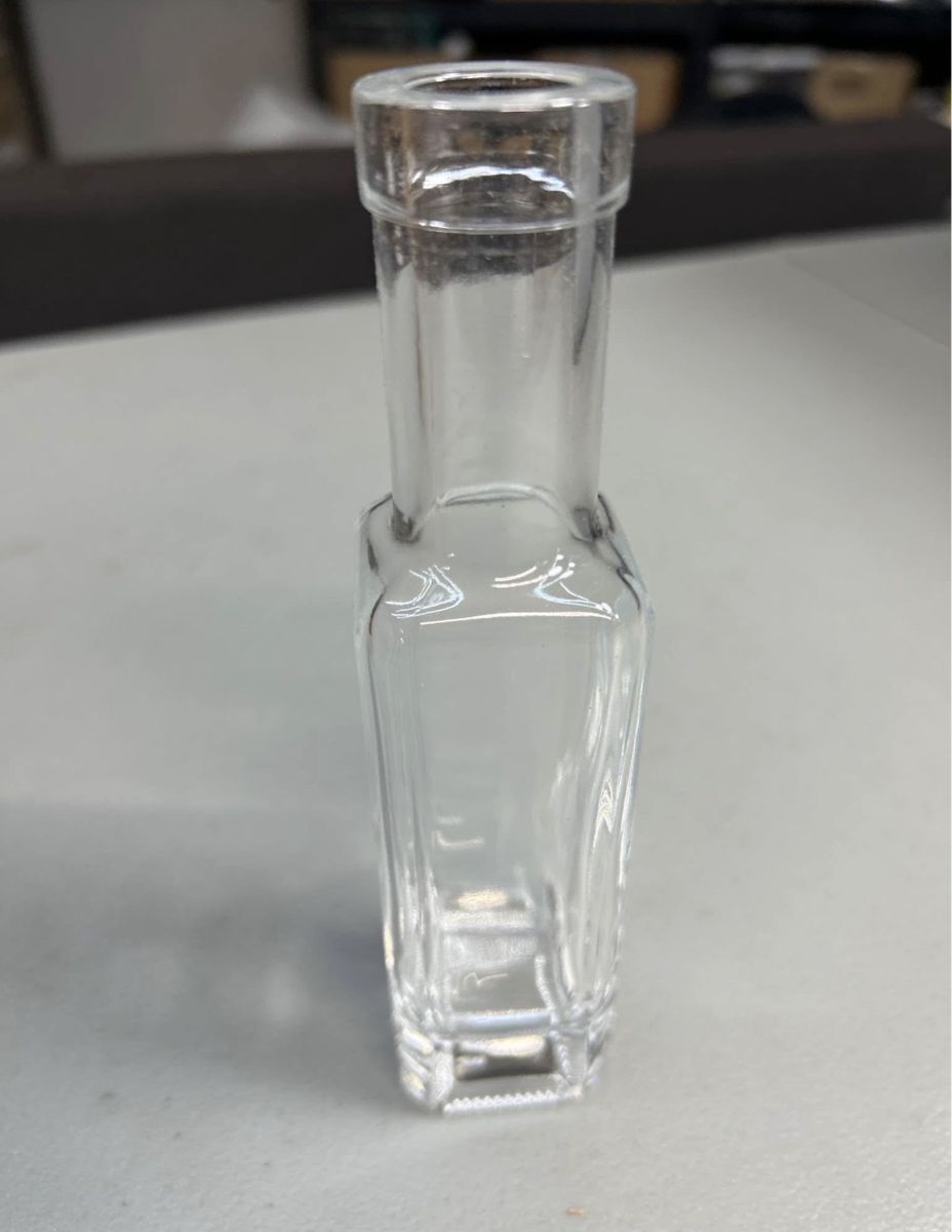 100ml Bella Premium Glass Bottles – Square