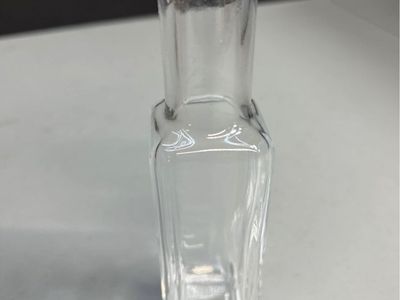 100ml Bella Premium Glass Bottles – Square