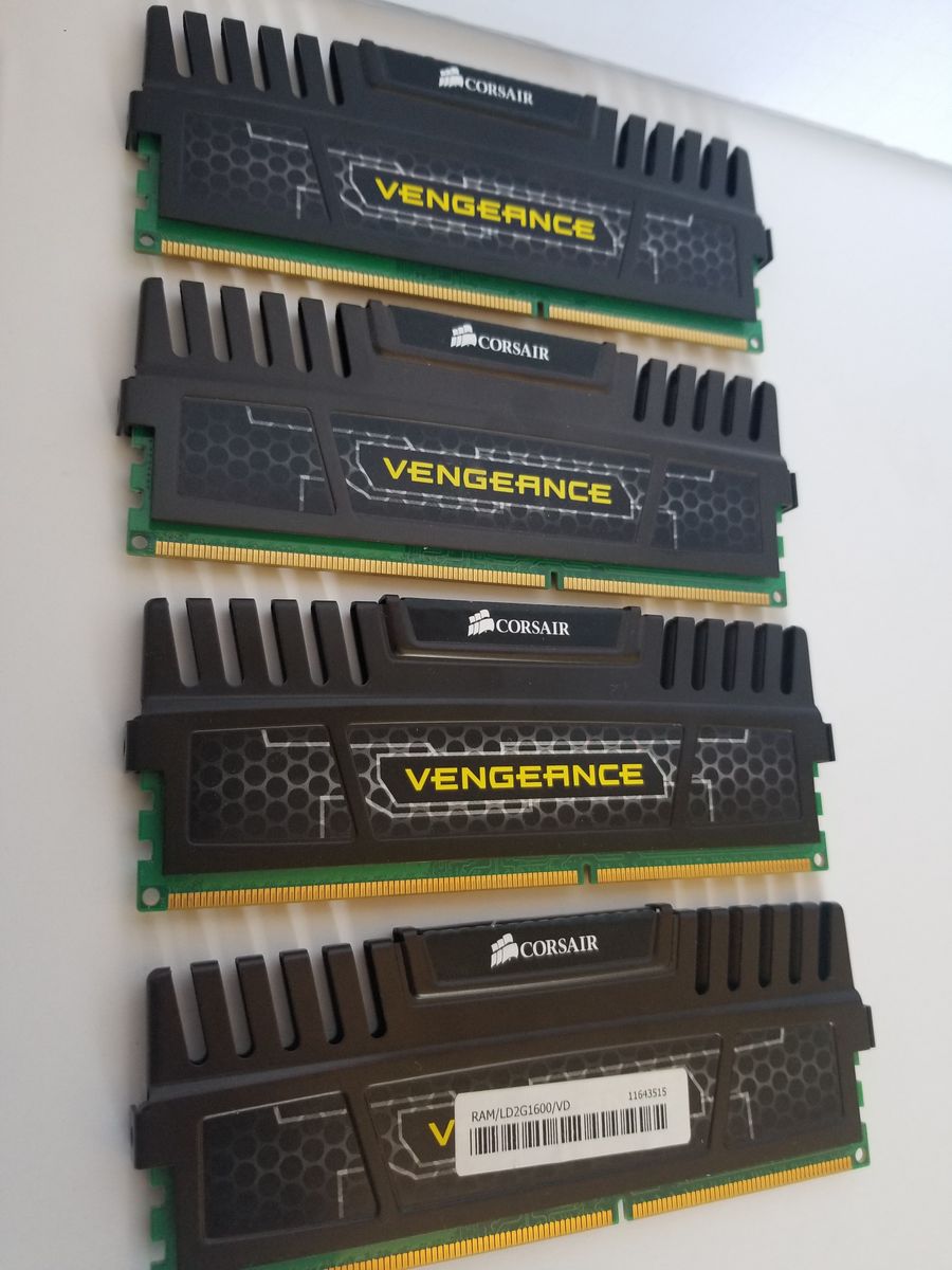 Corsair Vengeance 16GB (4x4GB) DDR3 1600MHz