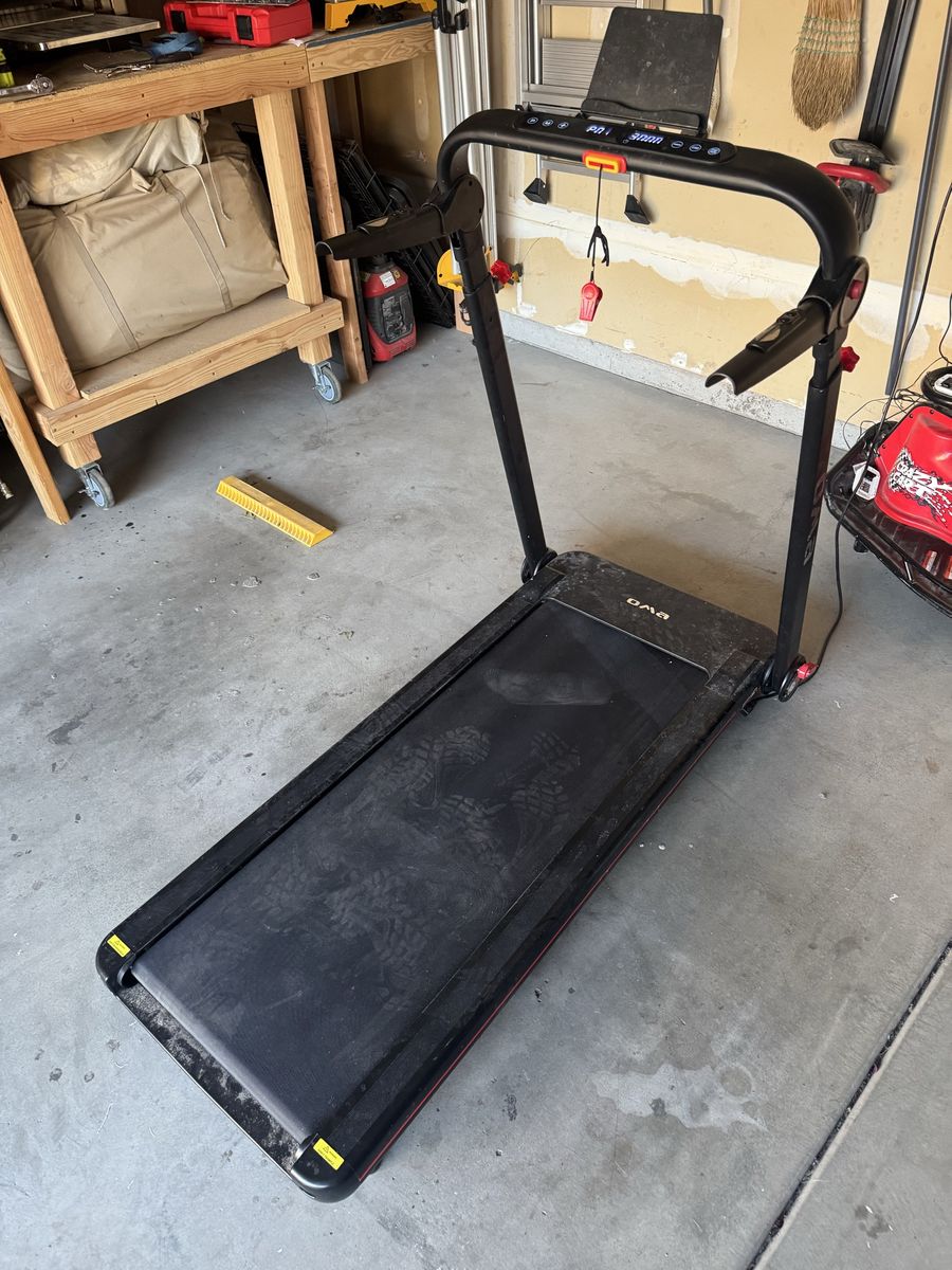 2VO Folding Treadmill - Compact Home Cardio Exercise Machine