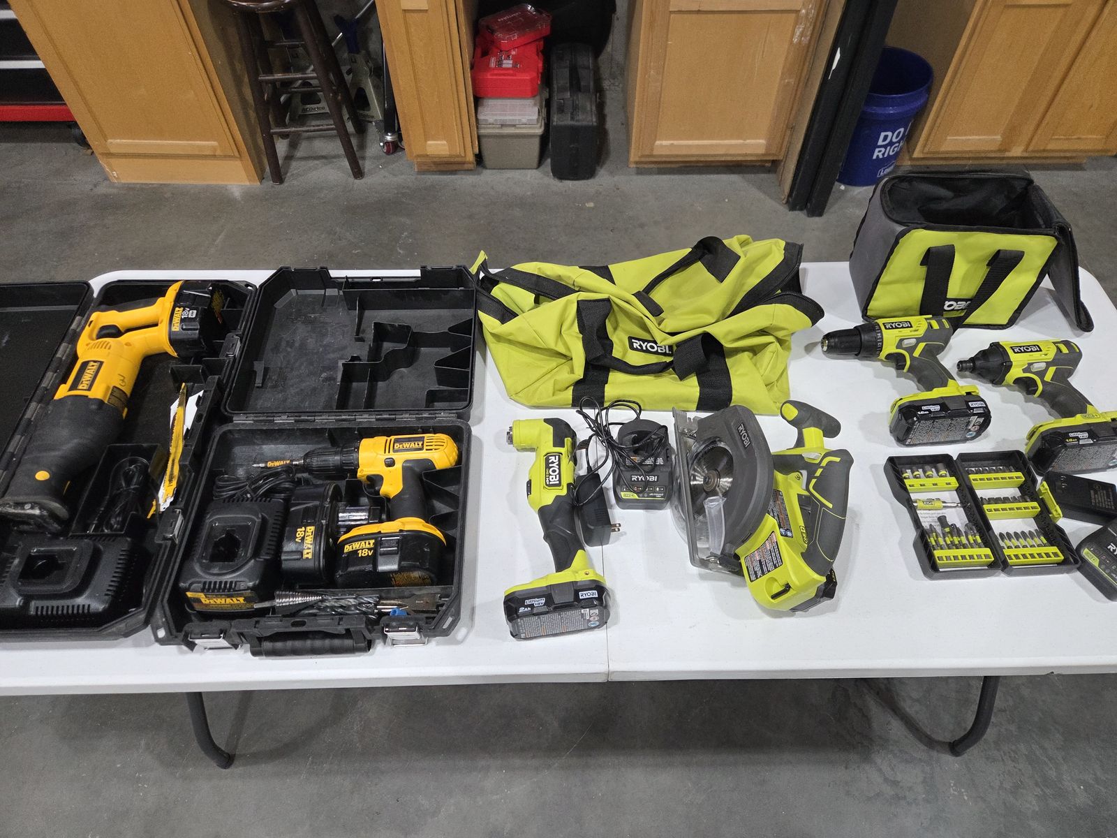 Ryobi and DeWalt 18v tools