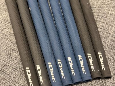 Set of 8 Iomic Midsize Golf Grip Pulls - Like New