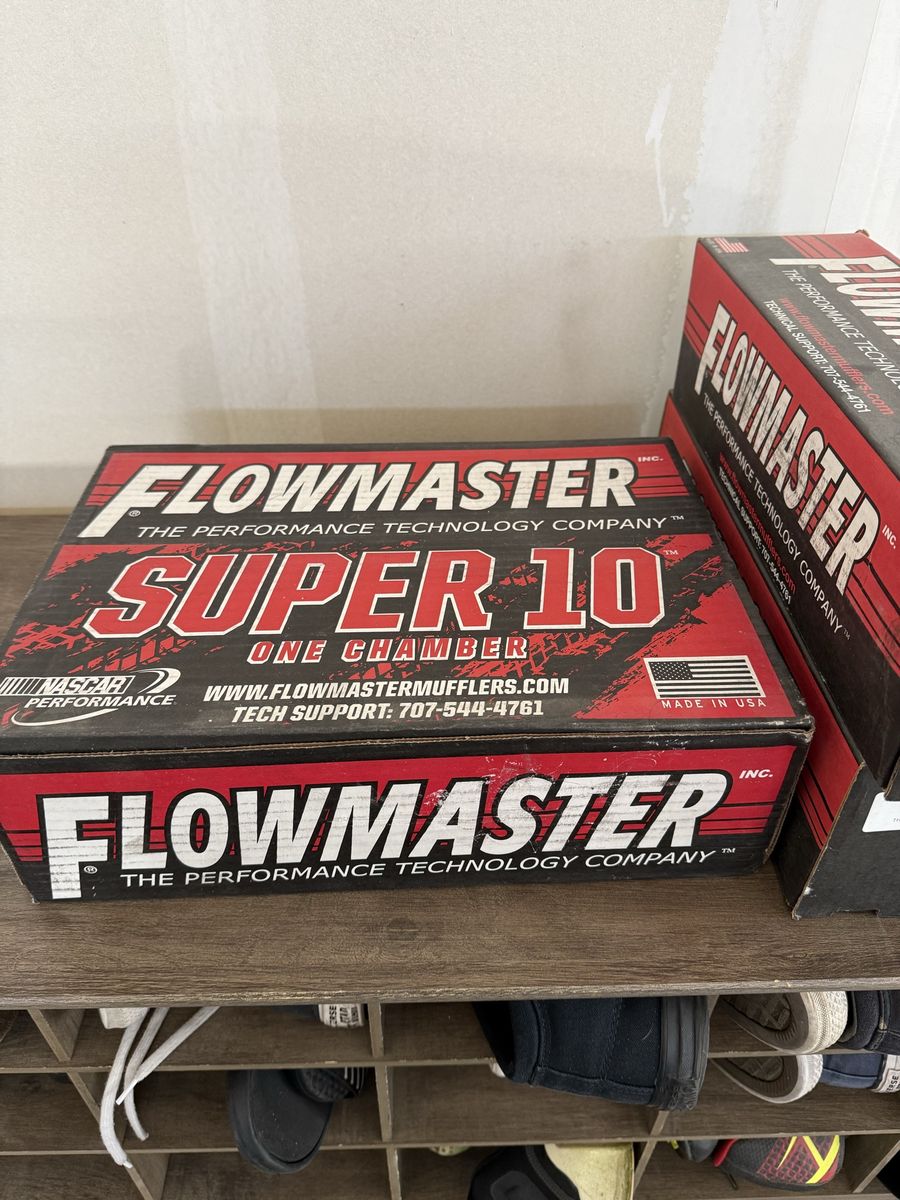 Flowmaster Exhaust with dual tips