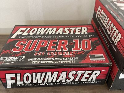 Flowmaster Exhaust with dual tips