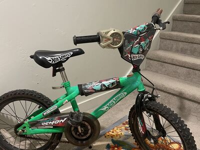 Kids Bike Hotwheels 16'