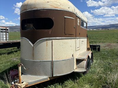 Two horse trailer
