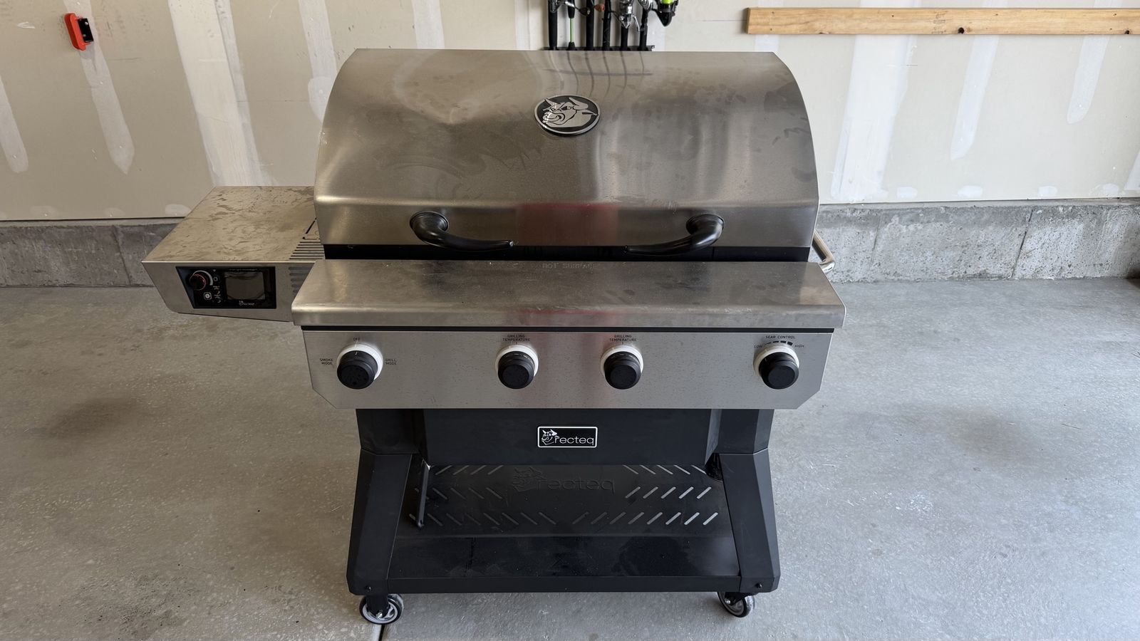 Recteq X-FIRE PRO 825 Pellet Grill & Smoker