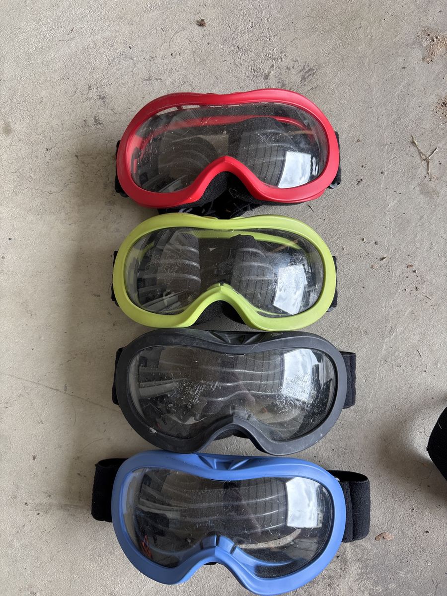 Dirt bike goggles
