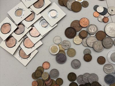Large Mixed World Coin Collection & US Silver Half Dollars Lot